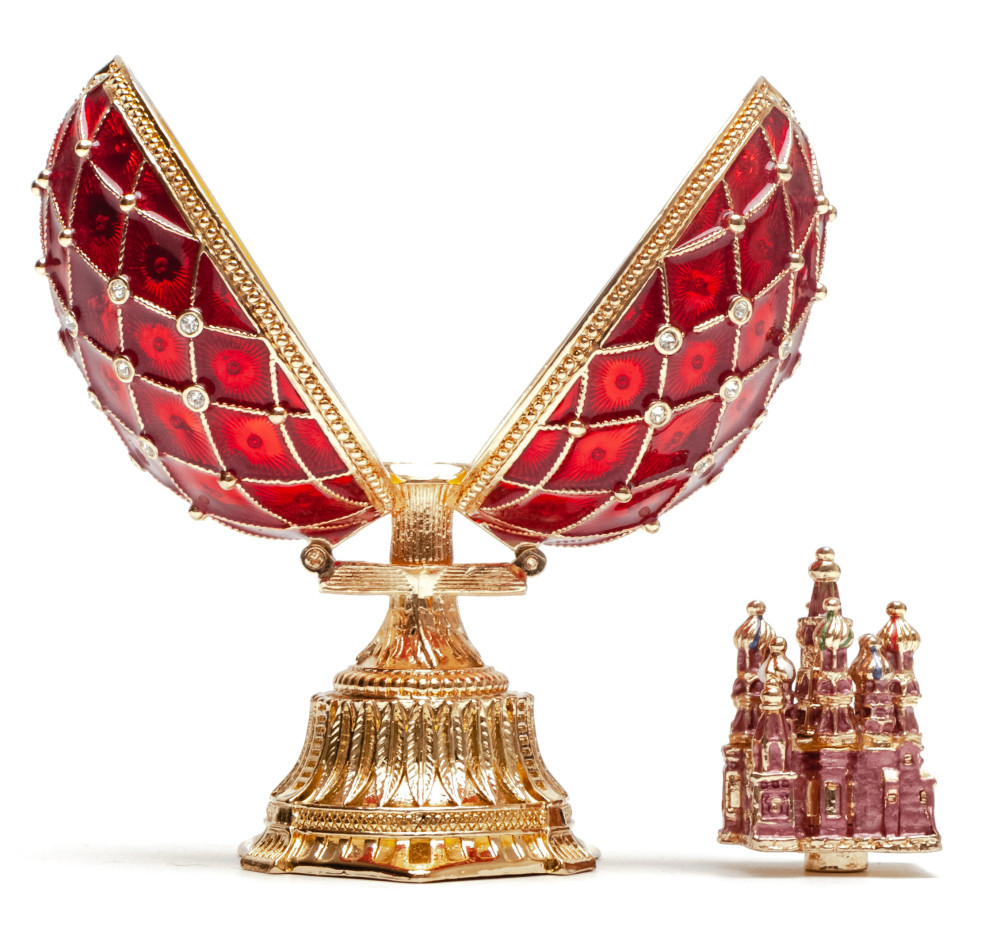 90 mm The Saint Basil Cathedral Red Easter Egg with a Figure inside