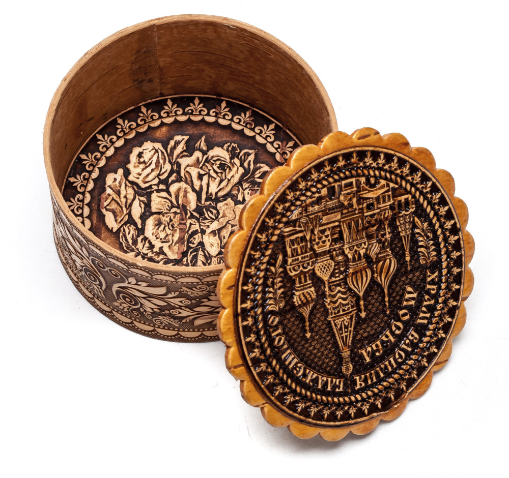 d 65 mm Saint Basil Cathedral hand made Birchbark Jewelry Box (by Maxim Birch)