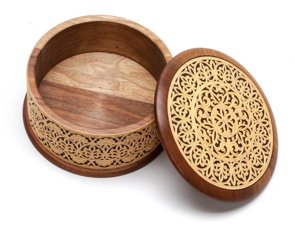 d 110 mm Siberian Patterns hand made Birchbark Jewelry Box (by Maxim Birch)