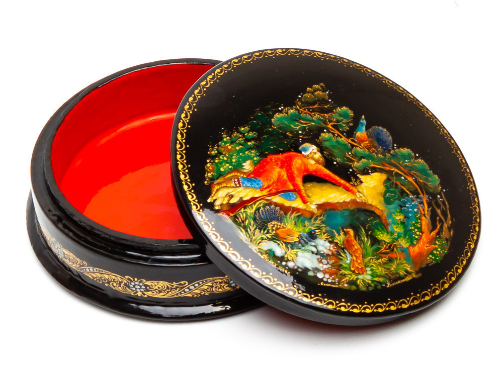 80mm d The Hunter hand painted lacquered box from Palekh (by Pavel Studio)