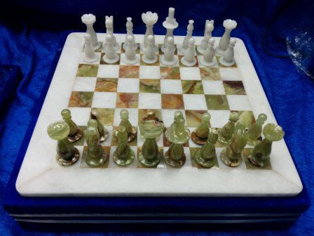400x400 mm Green & White Onyx Chess Pieces on Onyx Chess board (by Onyx Crfats)