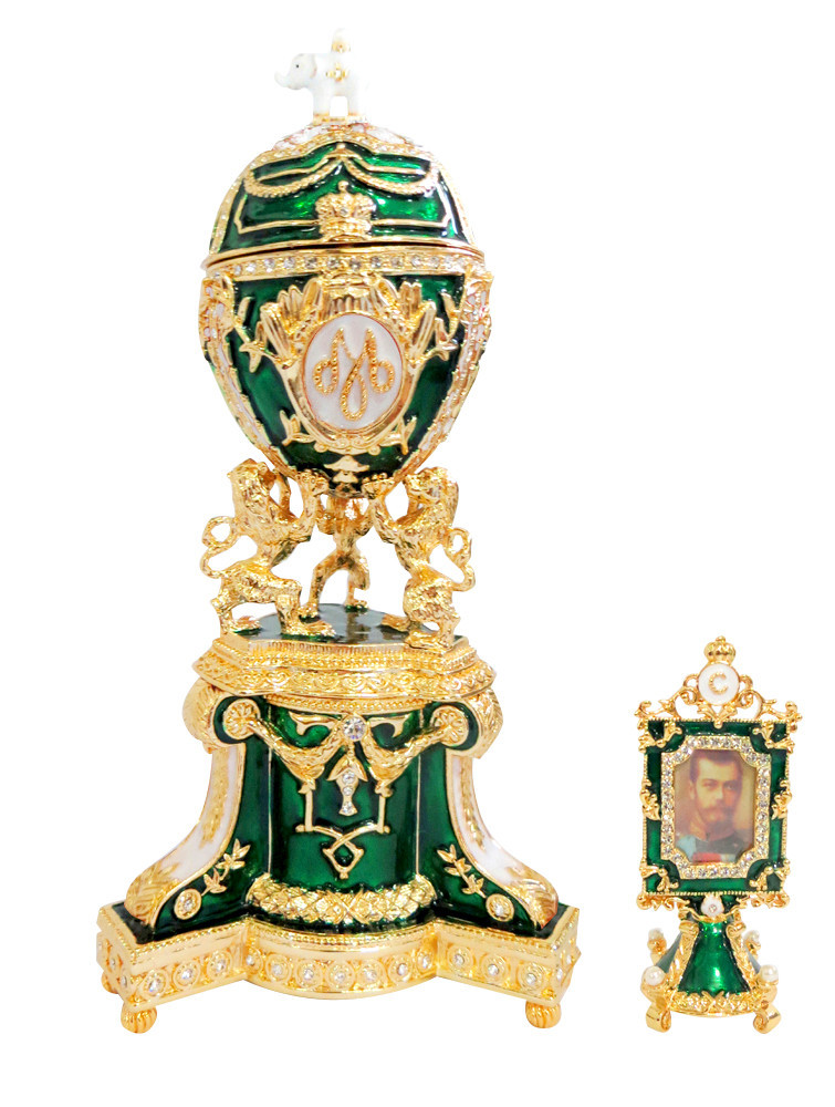 230 mm Green Royal Danish Easter Egg