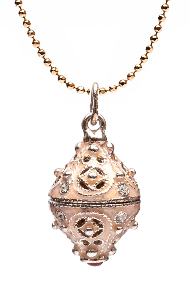 Tsarskoe with Rhinestones Biege Egg Pendant