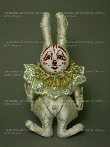 Кролик с двойным воротником