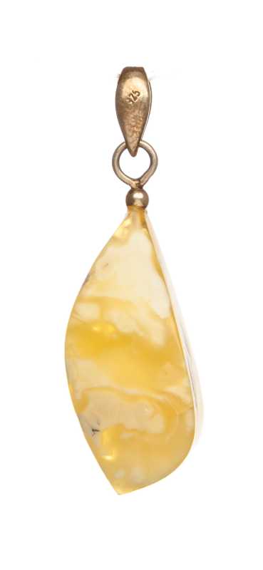 2 g Baltic Amber Pendant
