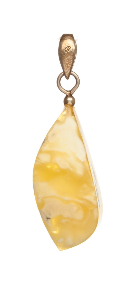 2 g Baltic Amber Pendant