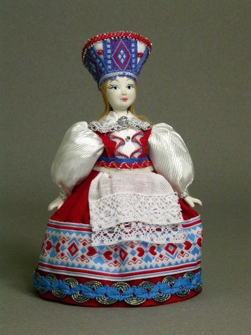 Кукла в эстонском костюме