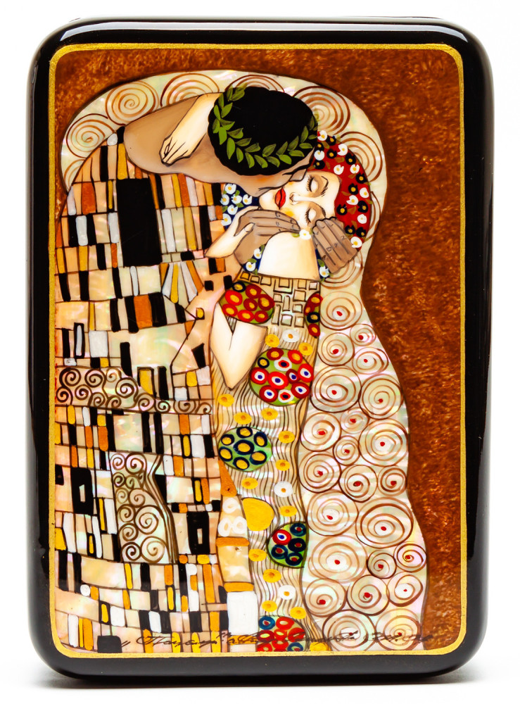 90x130mm The Kiss Hand Painted Jewellery Box (by Tatiana Shkatulka Crafts)