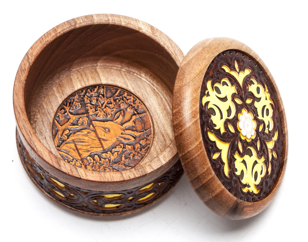 d 60 mm Siberian Patterns hand made Birchbark Jewelry Box (by Maxim Birch)