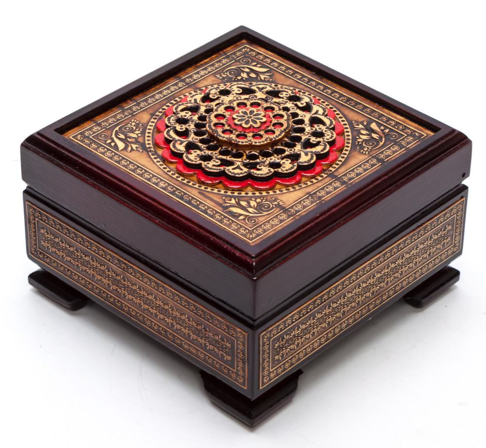 100x100 mm Siberian Patterns hand made Birchbark Jewelry Box (by Maxim Birch)