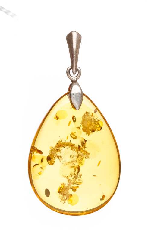 4 g Baltic Amber Pendant