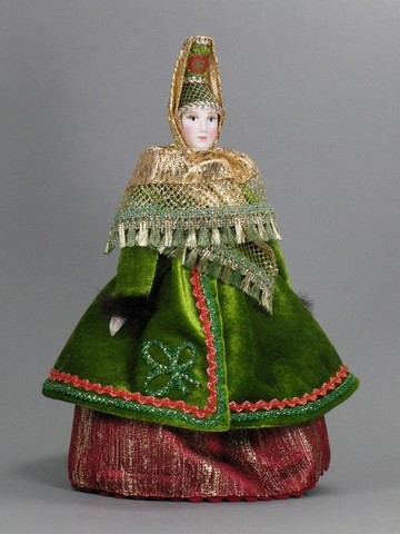 Russian Beauty hand made Porcelain Doll - 11 Inches (by Le Russe)