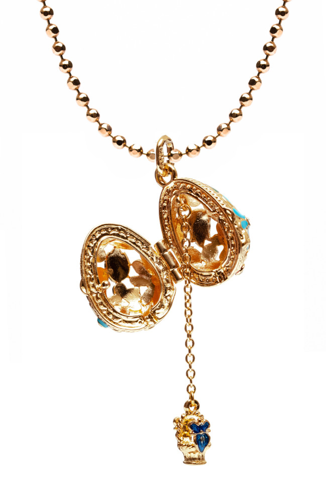 Light Blue Camomile Opening Egg Pendant