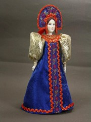 Russian Beauty hand made Porcelain Doll in Kokoshnik - 11 Inches (by Le Russe)