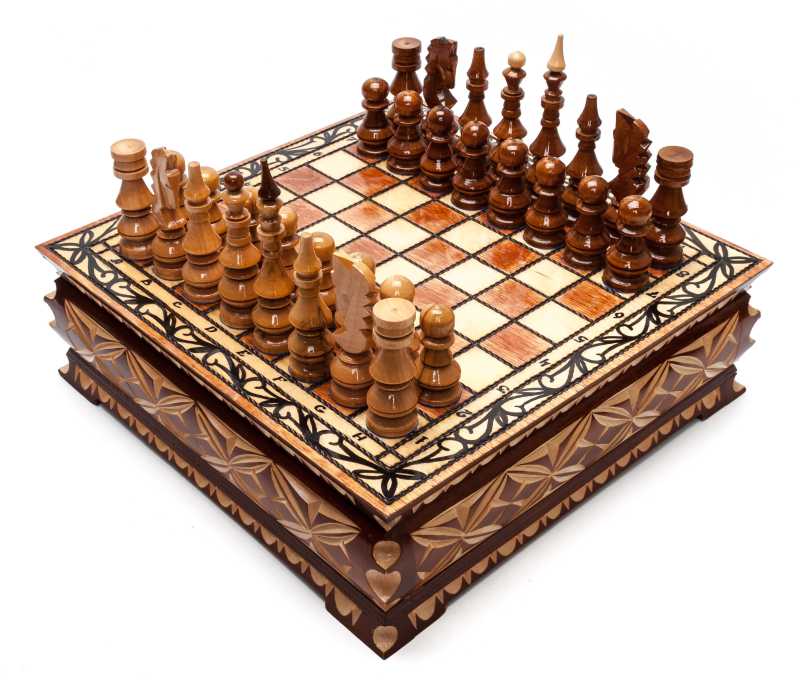 305x305 mm Hand Carved Chess Pieces on Inlaid Wood Board Box (by Fyodor Chess Workshop)