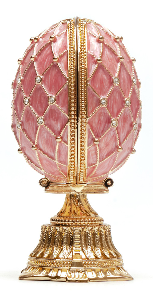 90 mm The Saint Basil Cathedral Pink Easter Egg with a Figure inside