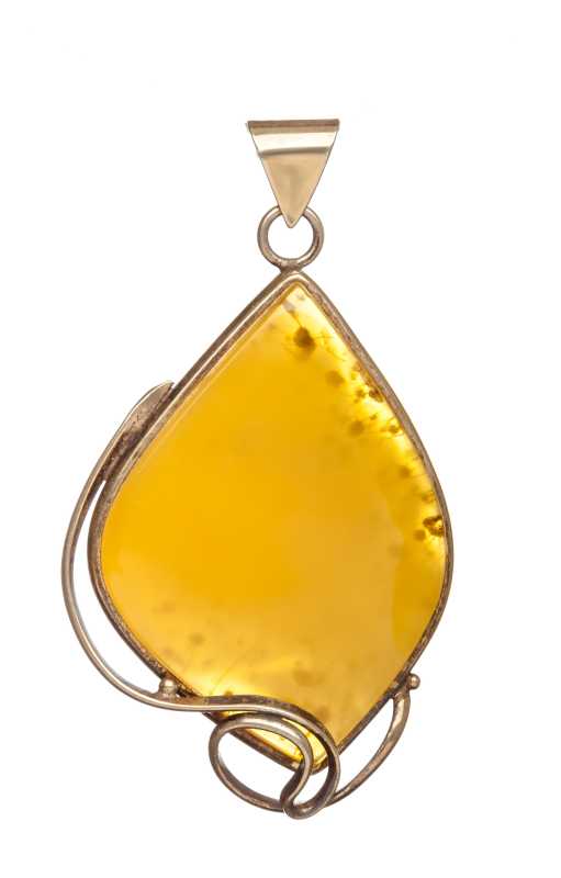 18 g Baltic Amber Pendant