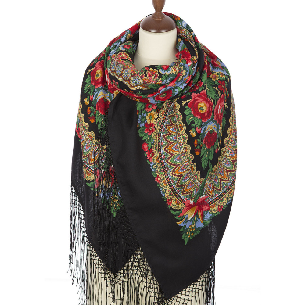 Shop Thick Woolen Fabric Shawls with Silk Fringe 148x148 cm Шаль «Подкова» online at Skazka.site | Eligible for fast shipping and free returns. Шаль «Подкова»