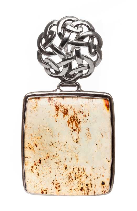 20 g Baltic Amber Pendant