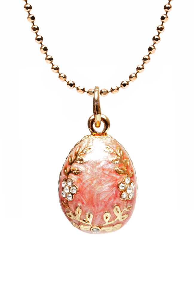 Wreath with a Chamomile Pink Egg Pendant