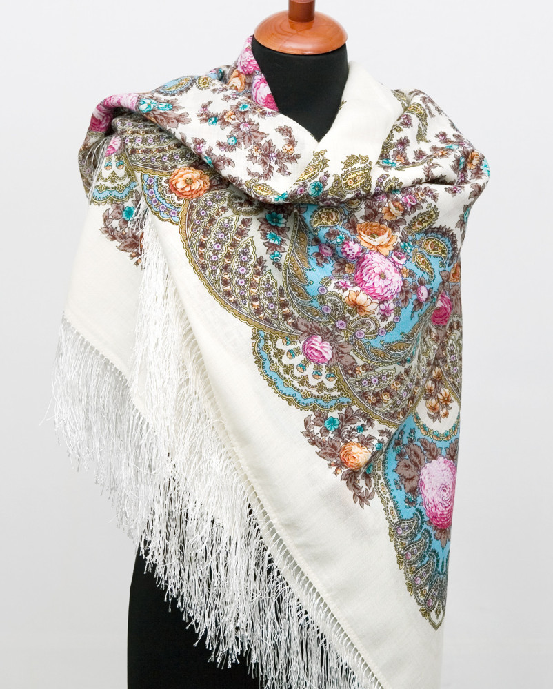 Shop Woolen Scarves with Silk Fringe 125x125 cm Платок «Весенний ручеек» online at Skazka.site | Eligible for fast shipping and free returns. Платок «Весенний ручеек»