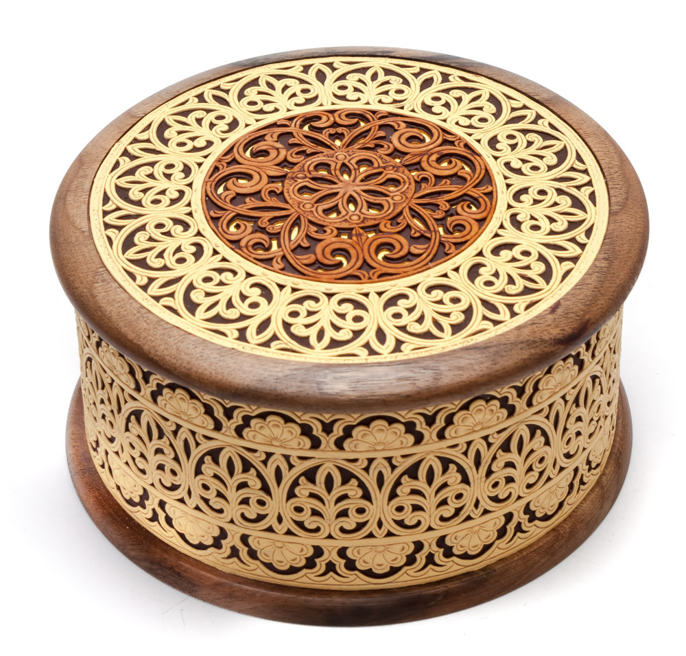 d 110 mm Siberian Patterns hand made Birchbark Jewelry Box (by Maxim Birch)