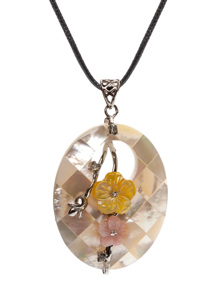 40x50 mm Flowers hand painted Nacre Pendant (by Tatiana Shkatulka Crafts)