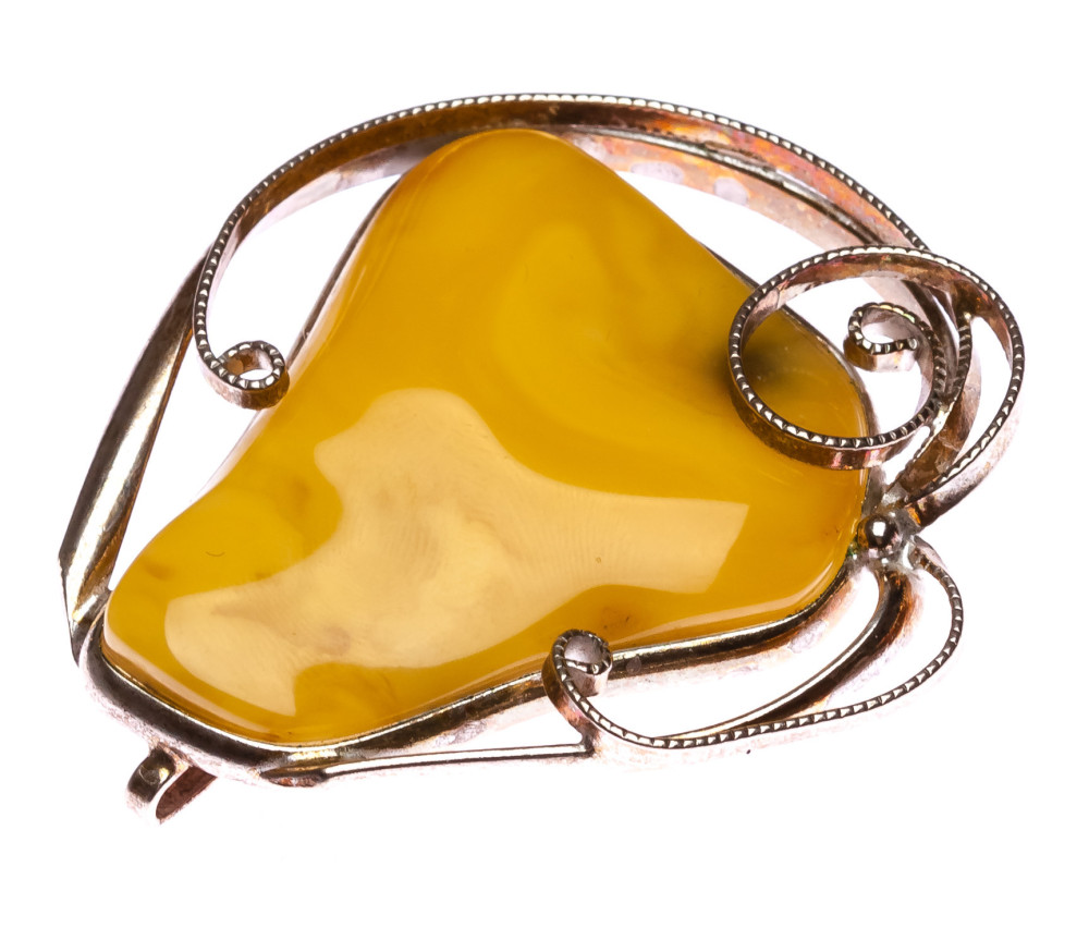 21 g Baltic Amber Brooch
