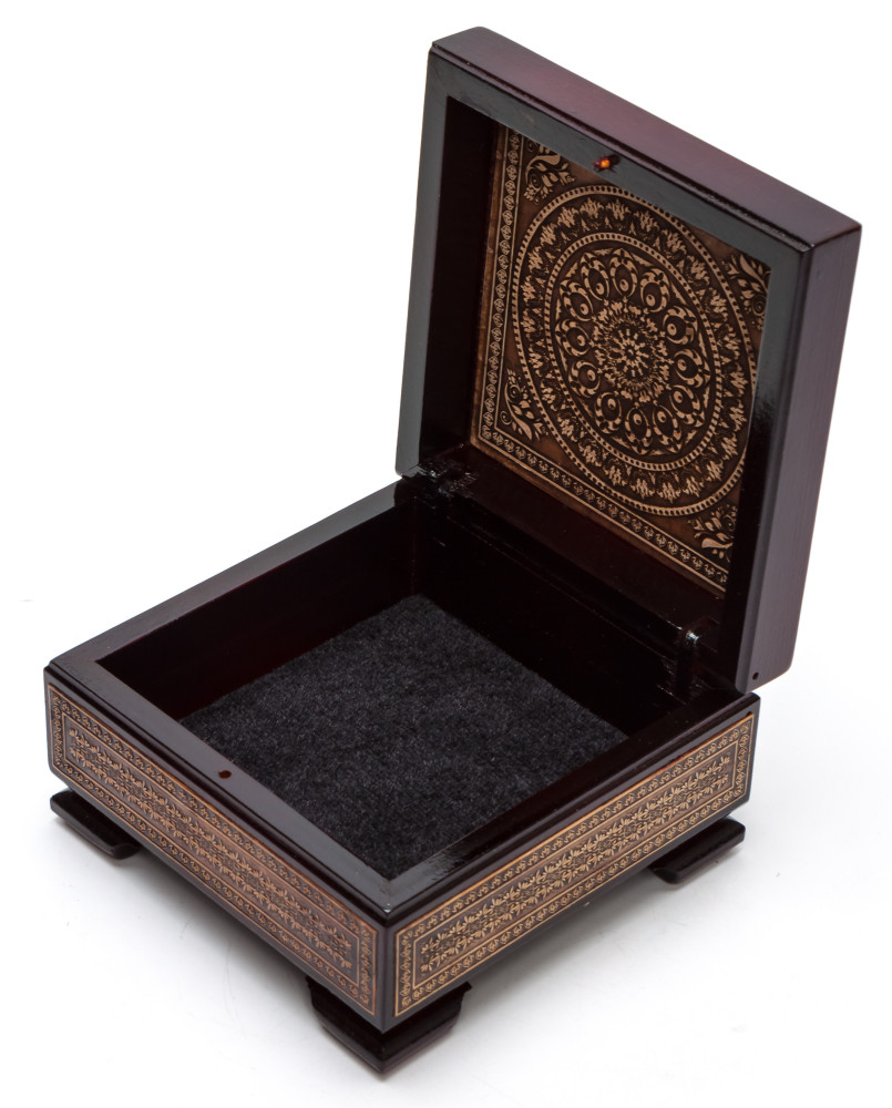 100x100 mm Siberian Patterns hand made Birchbark Jewelry Box (by Maxim Birch)