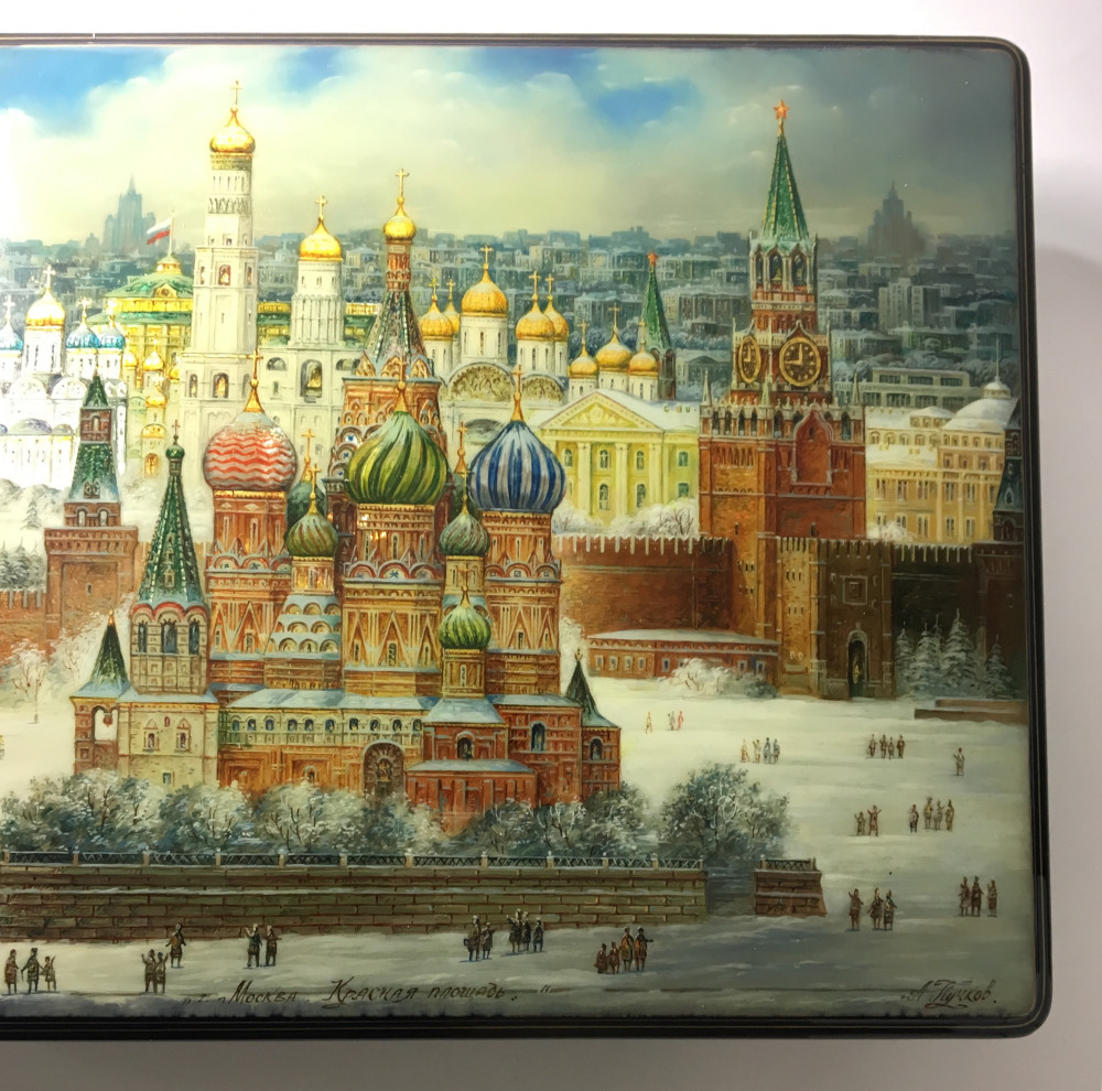 300x220 mm Moscow Snt Basil and Kremlin hand painted by Puchkov lacuered papier-mache Jewelry Fedoscino Box (by Alexander G Studio)