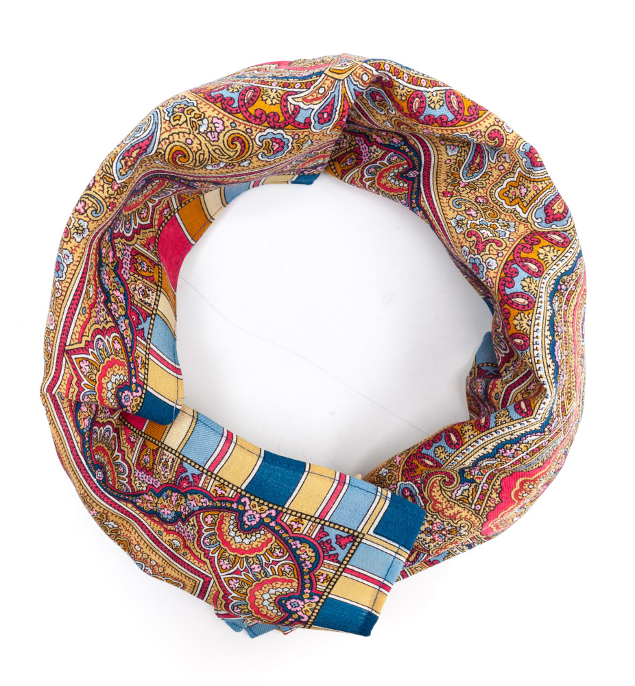 Shop Woolen Scarves Overlocked 89x89 cm Платок «Татьяна» online at Skazka.site | Eligible for fast shipping and free returns. Платок «Татьяна»