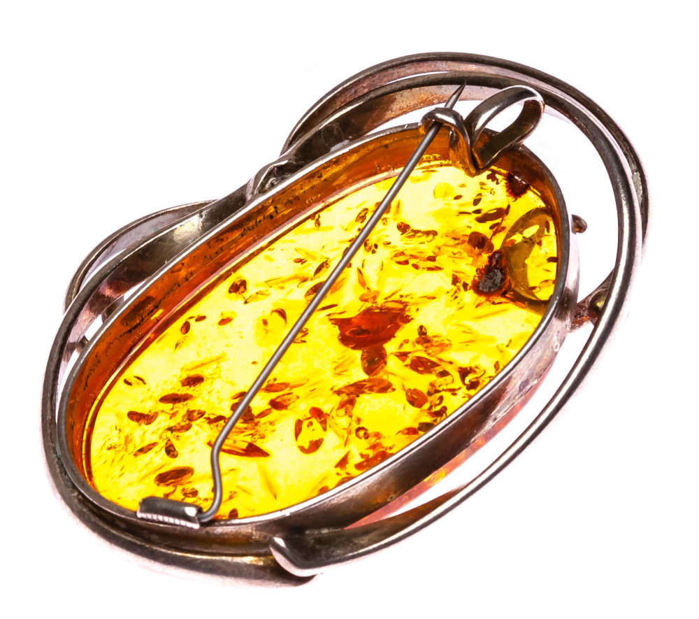 20 g Baltic Amber Brooch