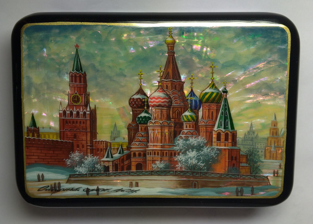 130x90mm Moscow Snt Basil Cathedral and Red Square hand painted papier-mache lacquered Jewelry Box (by Tatiana Crafts)