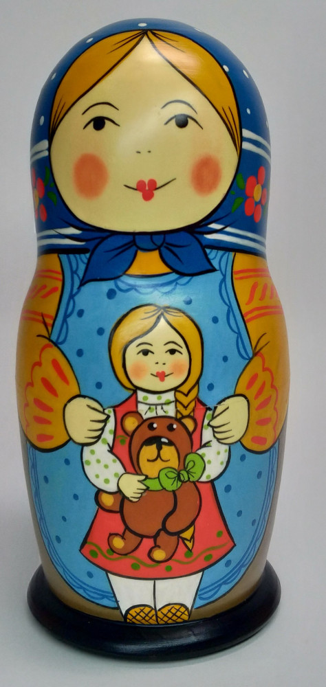 160 mm Mother with Daughter hand painted Traditional Russian Wooden Matryoshka doll 5 pcs (by Igor Malyutin)