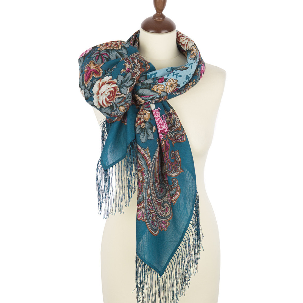 Shop Woolen Scarves with Silk Fringe 125x125 cm Платок «Бал-маскарад» online at Skazka.site | Eligible for fast shipping and free returns. Платок «Бал-маскарад»