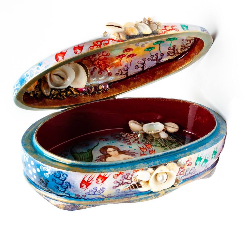 200x130 mm Mermaid hand painted on Pearl Shell lacquered box from Fedoscino (by Sadko Workshop)