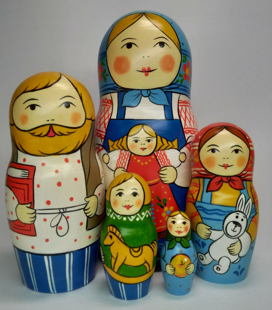 160 mm Mistress with Doll hand painted Traditional Russian Wooden Matryoshka doll 5 pcs (by Igor Malyutin)
