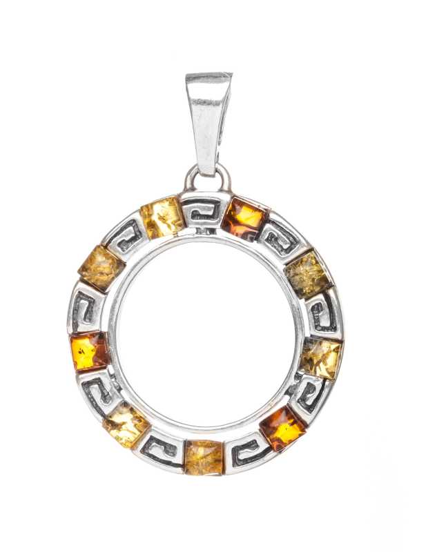 4 g Ring Baltic Amber Pendant