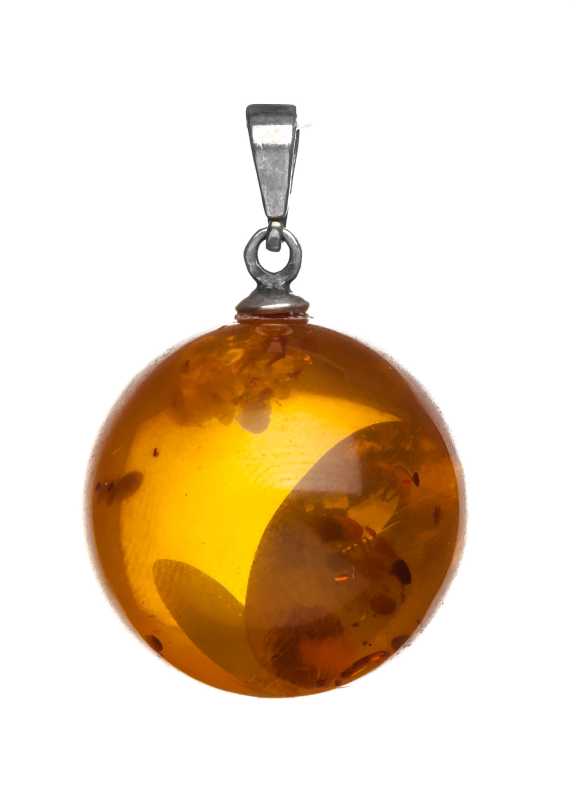 9 g Baltic Amber Pendant