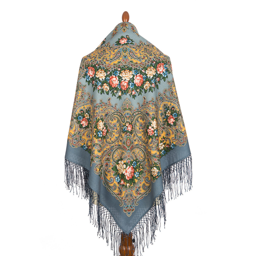 Shop Double-Thread Woolen Yarn Scarves with Knitted Silk Fringe 135x135 cm Платок «Жизель» online at Skazka.site | Eligible for fast shipping and free returns. Платок «Жизель»
