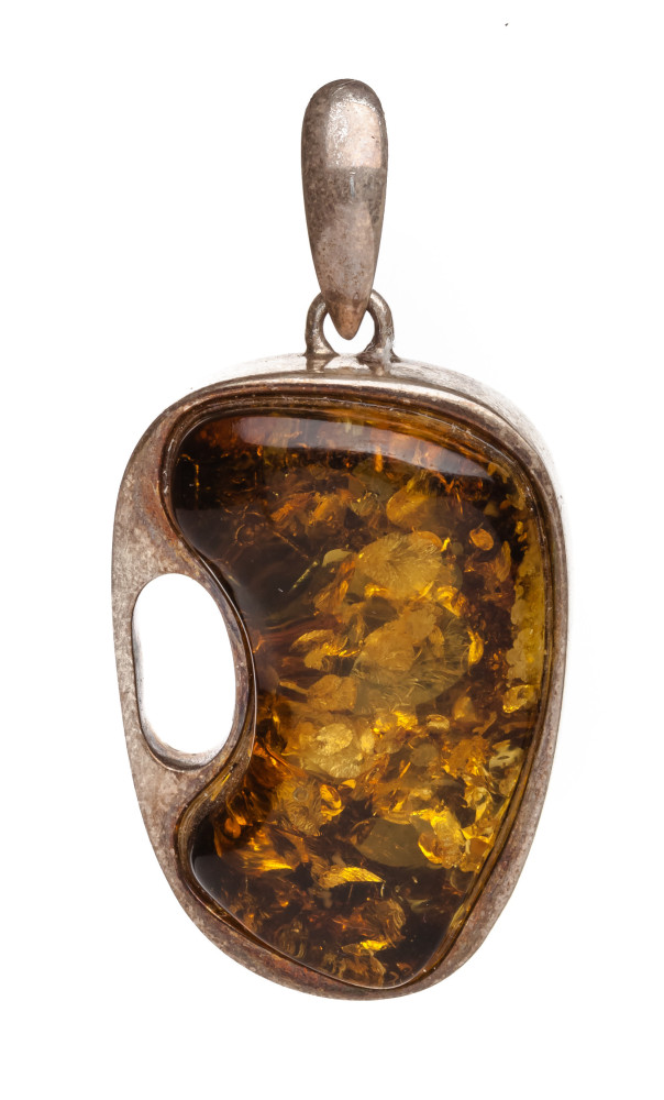16 g Baltic Amber Pendant
