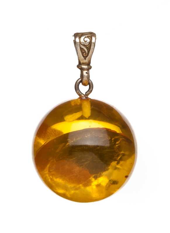 8 g Baltic Amber Pendant