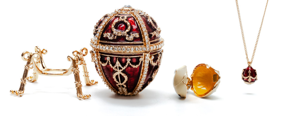 80 mm Burgundy Easter Egg with the Flower and the Pendant