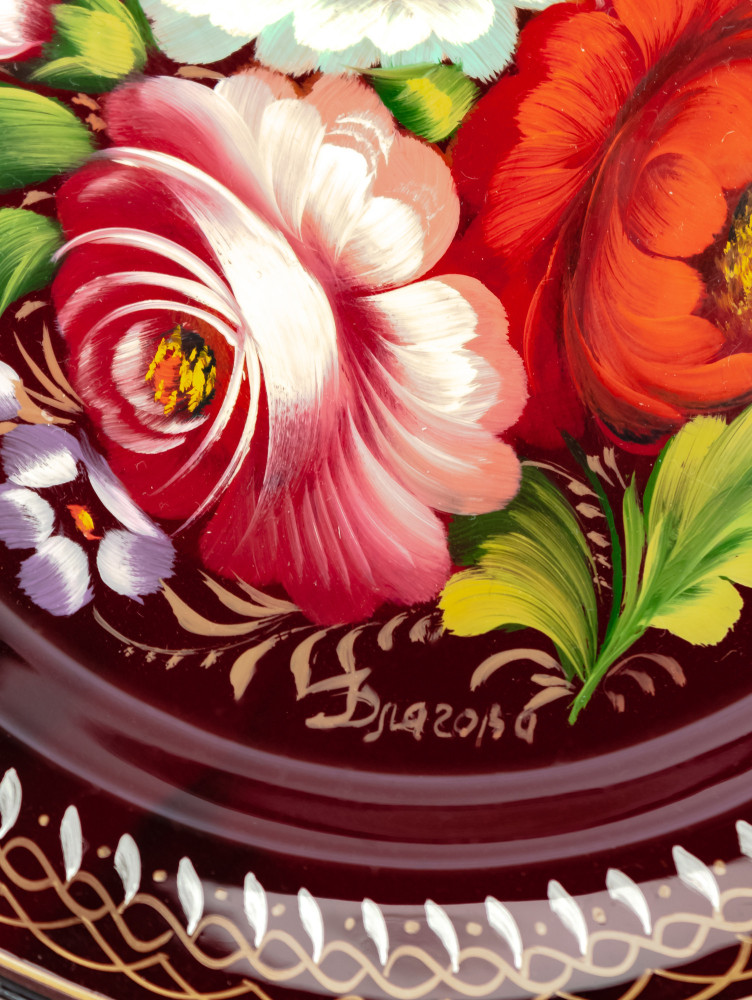  d 180 mm Zhostovo Patterns hand painted and lacquered by Blagova Metal Forged Carmine Tray (by Lada Crafts)