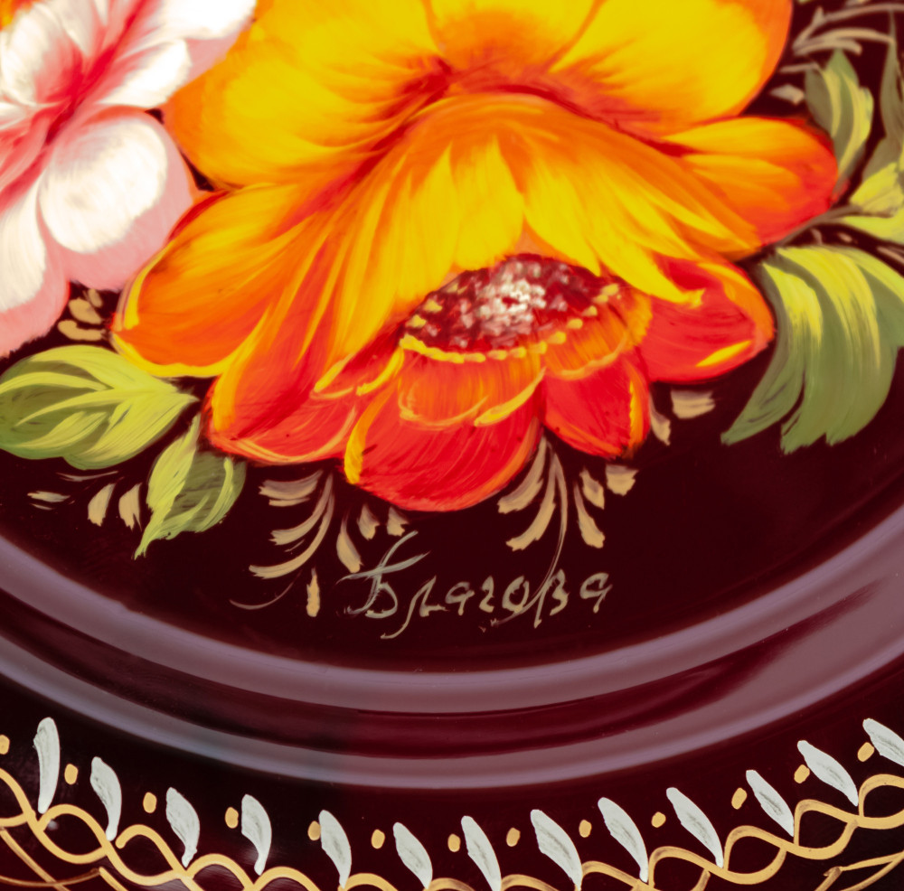  d 180 mm Zhostovo Patterns hand painted and lacquered by Blagova Metal Forged Carmine Tray (by Lada Crafts)