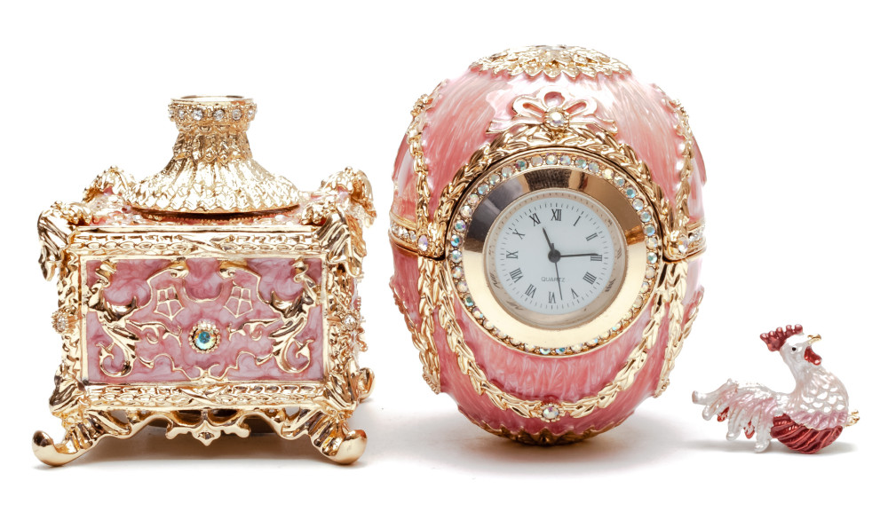 150 mm pink Music Easter Egg with the Clock