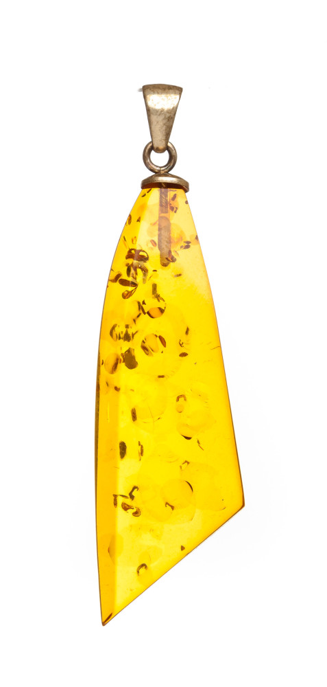 3 g Baltic Amber Pendant