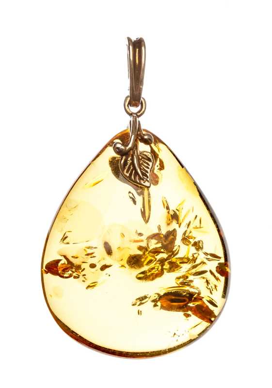 5 g Baltic Amber Pendant