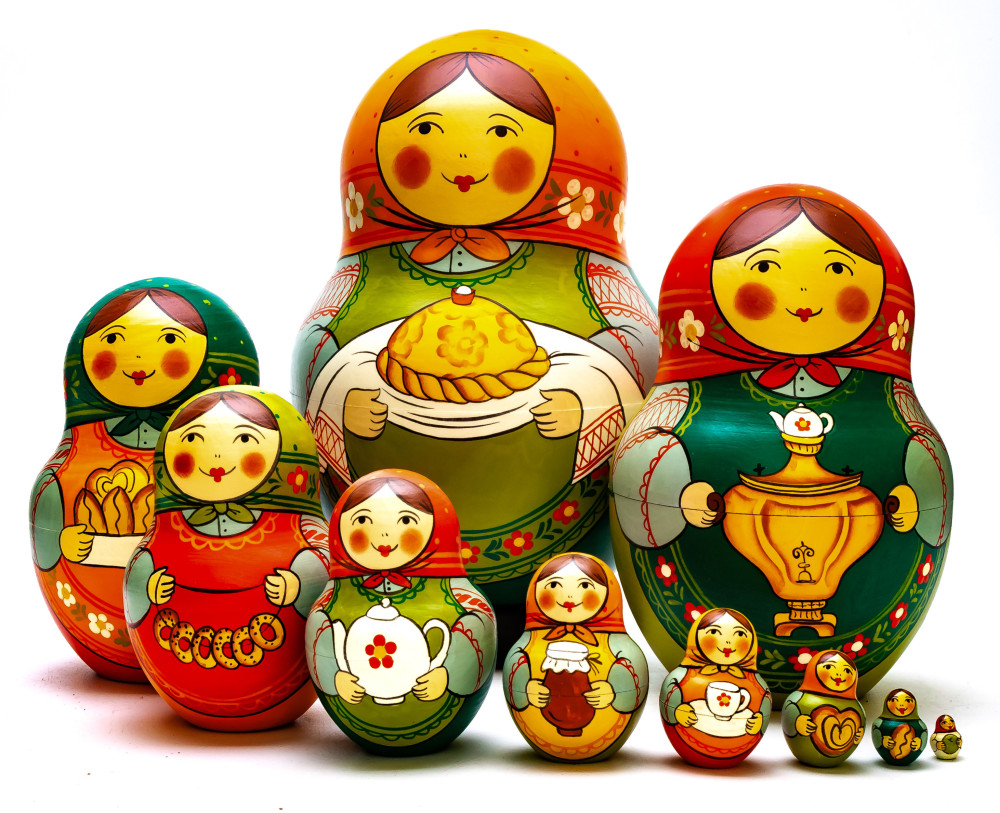 190 mm Mistress with Bread and Salt hand painted Traditional Russian Wooden Matryoshka round doll 10 pcs (by Igor Malyutin)